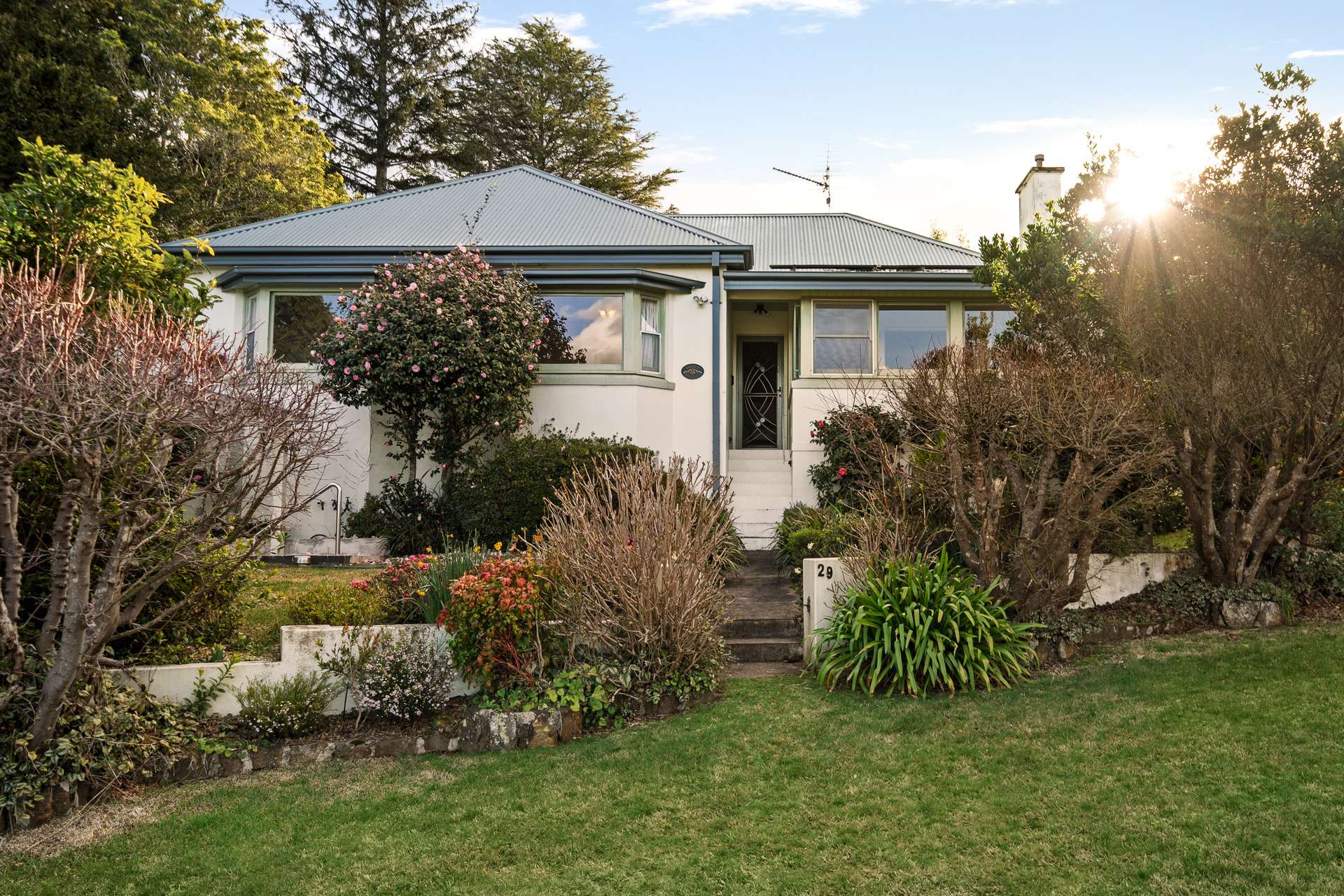 29 Carrington Avenue, Katoomba, NSW 2780 AUS
