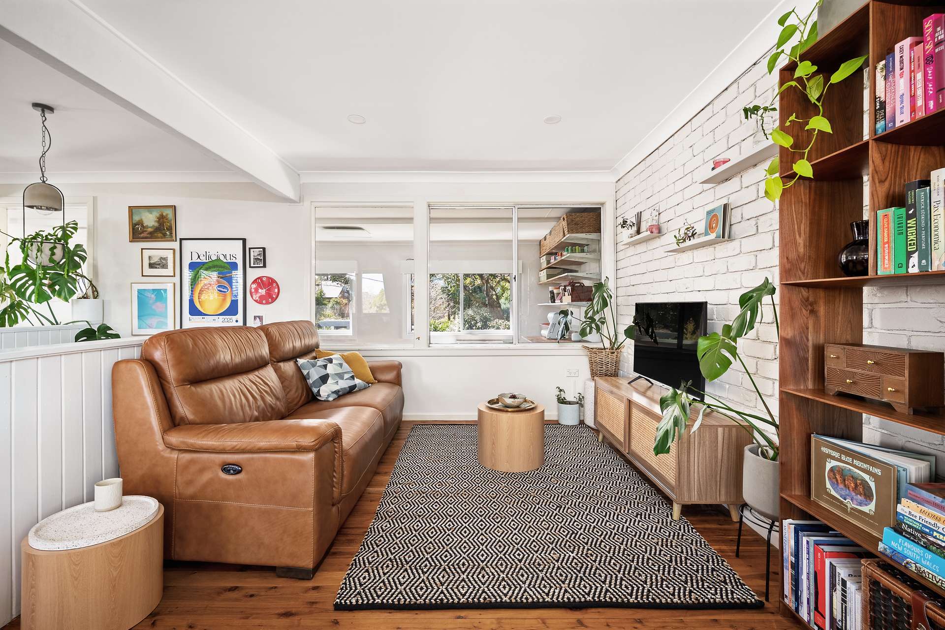 154a Blaxland Road, Wentworth Falls, NSW 2782 AUS