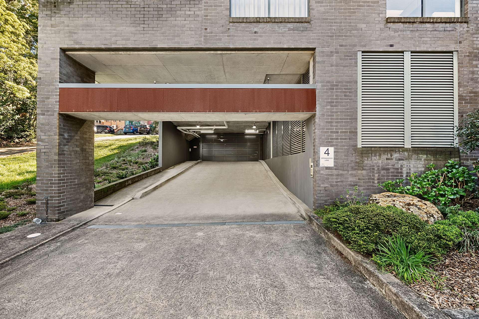 1/4 Springwood Lane, Springwood, NSW 2777 AUS