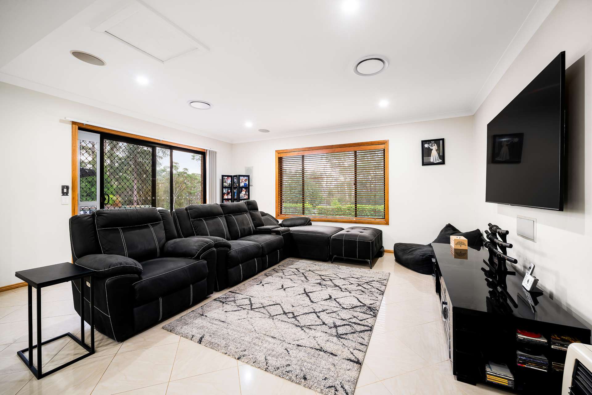 11 Colville Road, Yellow Rock, NSW 2777 AUS