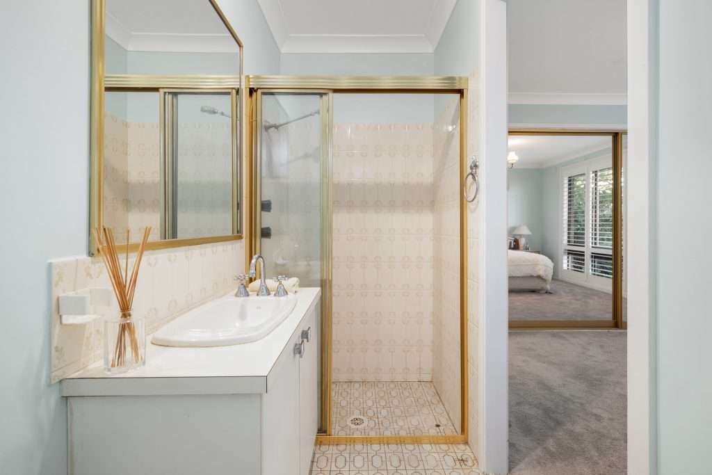 8 Maple Grove, Wentworth Falls, NSW 2782 AUS
