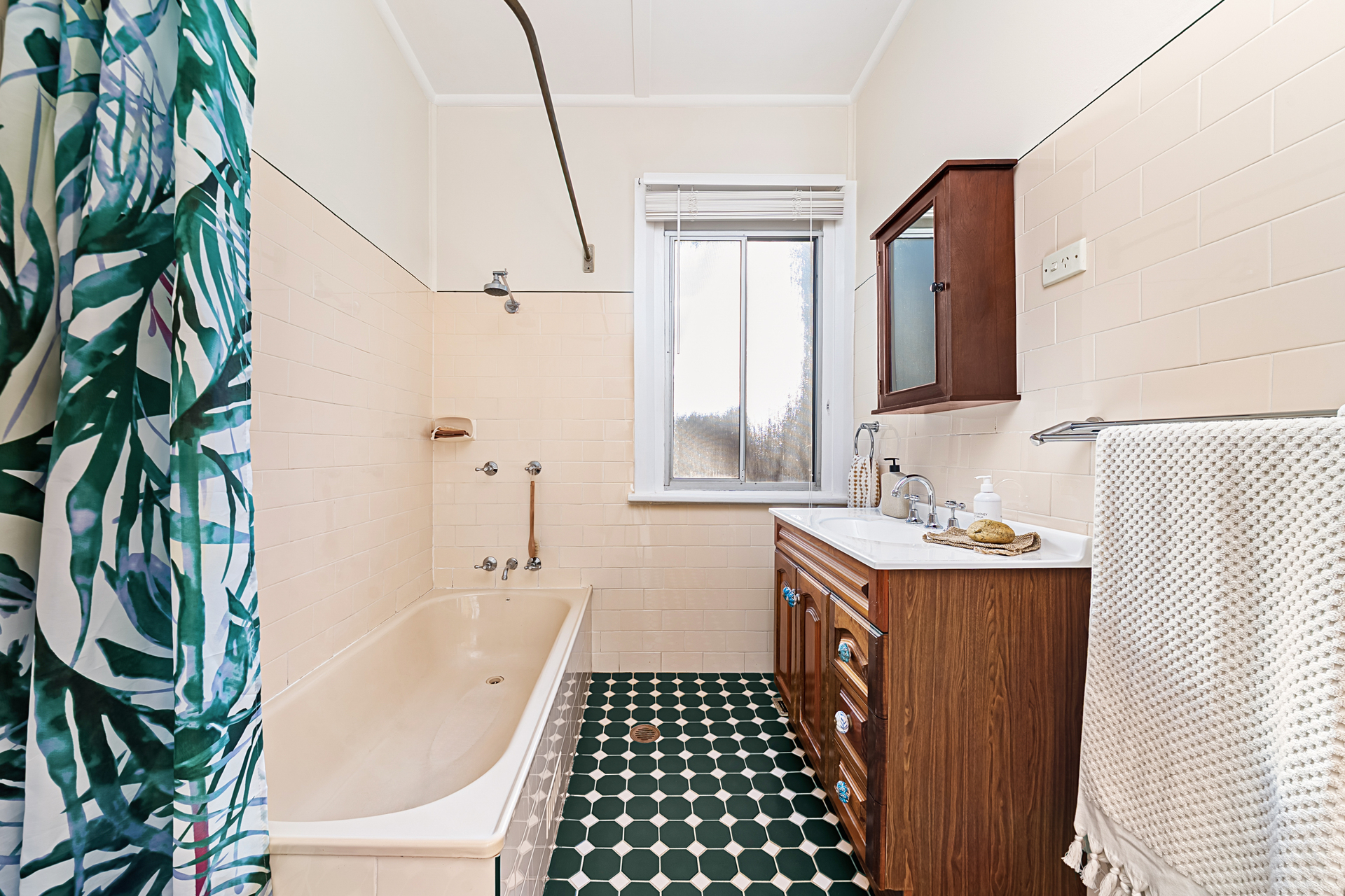 21 Letitia Street, Katoomba, NSW 2780 AUS