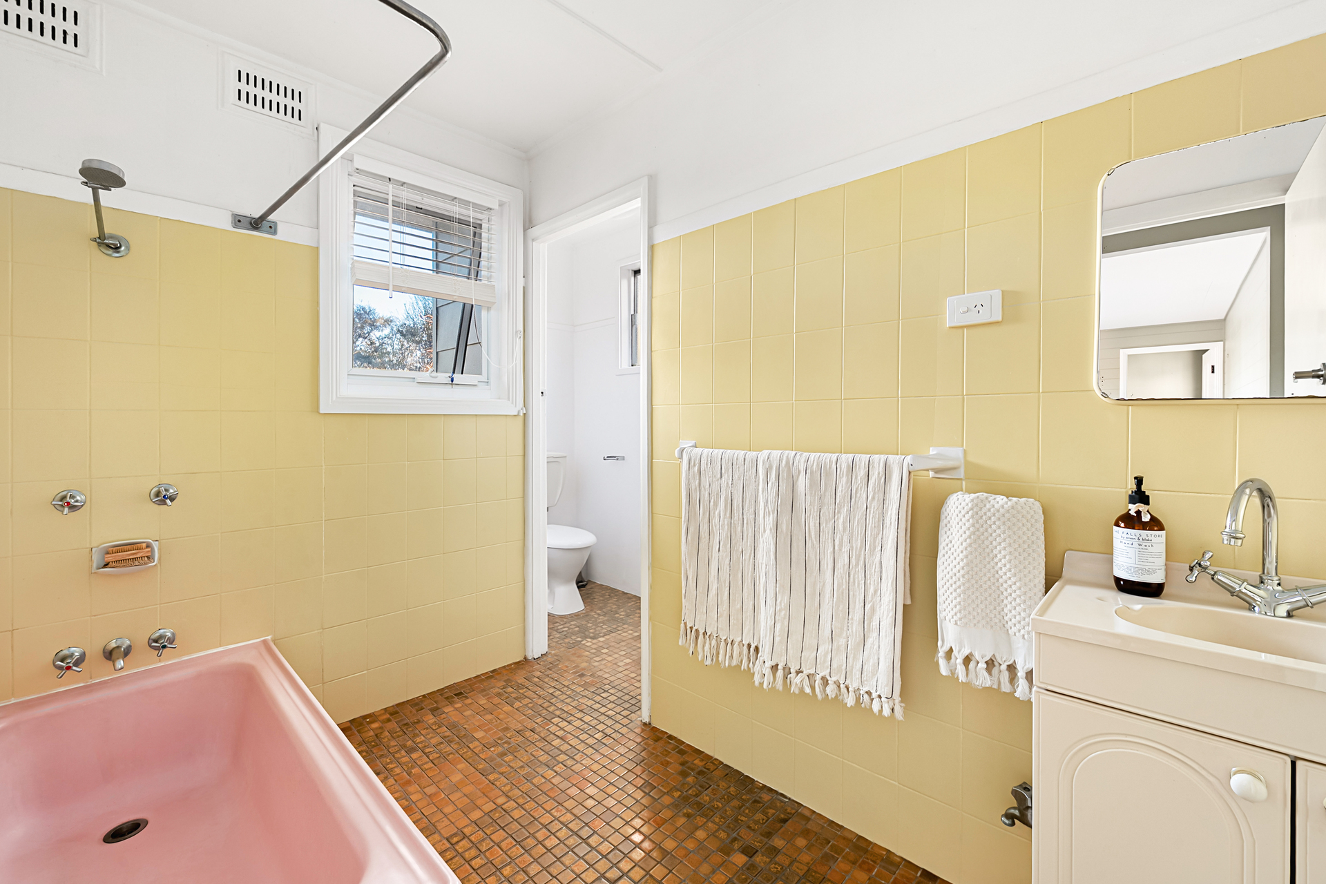 21 Letitia Street, Katoomba, NSW 2780 AUS
