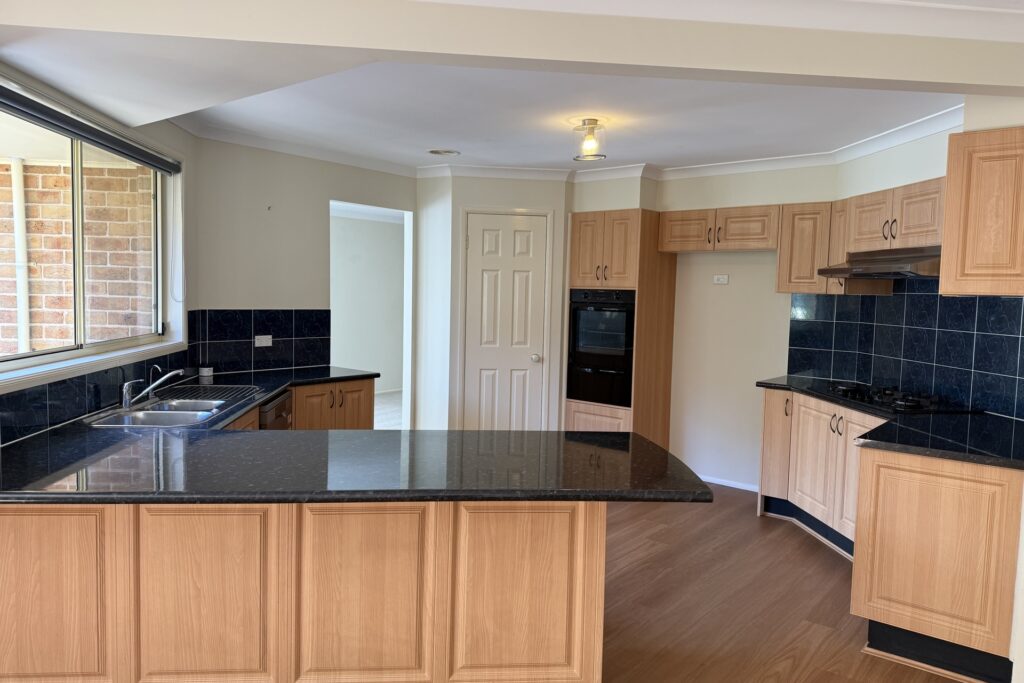 11 Wilson Street, Wentworth Falls, NSW 2782 AUS