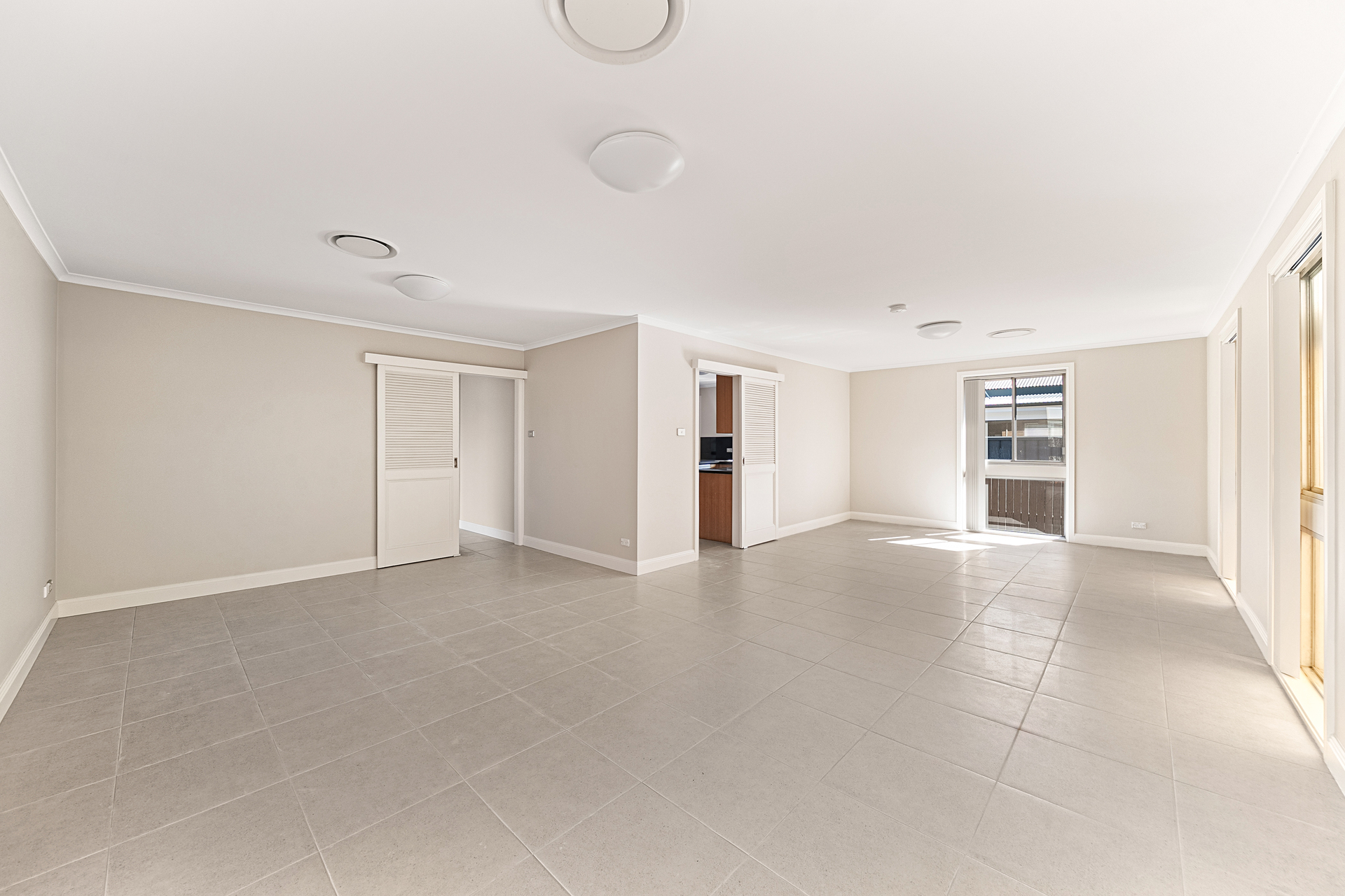 8 Lyle Street, Wentworth Falls, NSW 2782 AUS