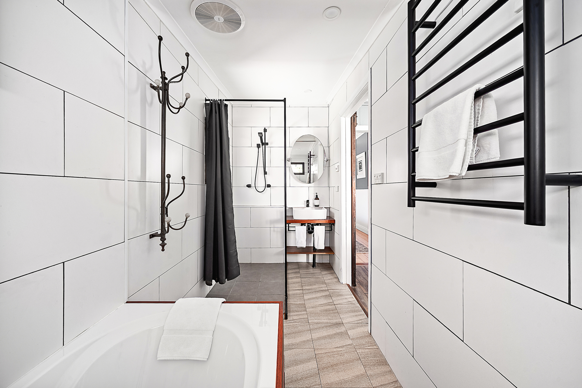 39 Victoria Street, Katoomba, NSW 2780 AUS