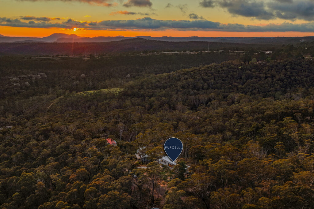 19 Chatsworth Road, Mount Victoria - Thumbnail 2