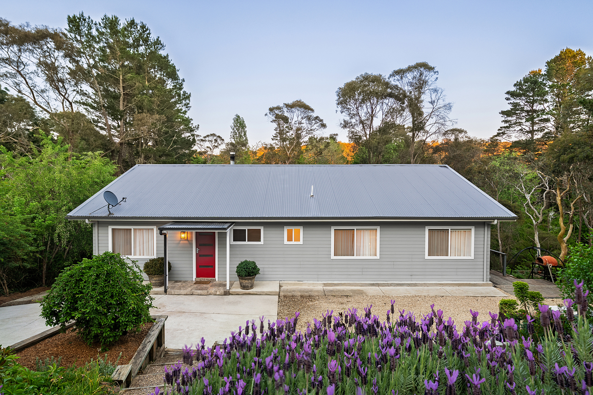 91 Rawson Parade, Leura, NSW 2780 AUS