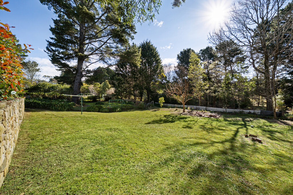 14 Minni Ha Ha Road, Katoomba, NSW 2780 AUS