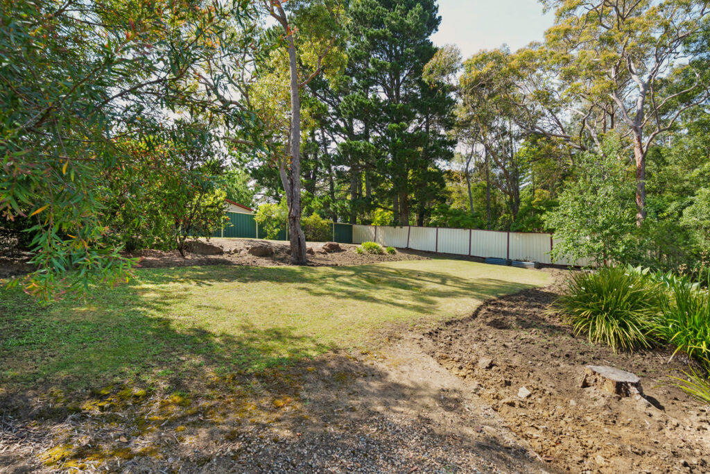 4A Log Bridge Place, Hazelbrook - Thumbnail 8