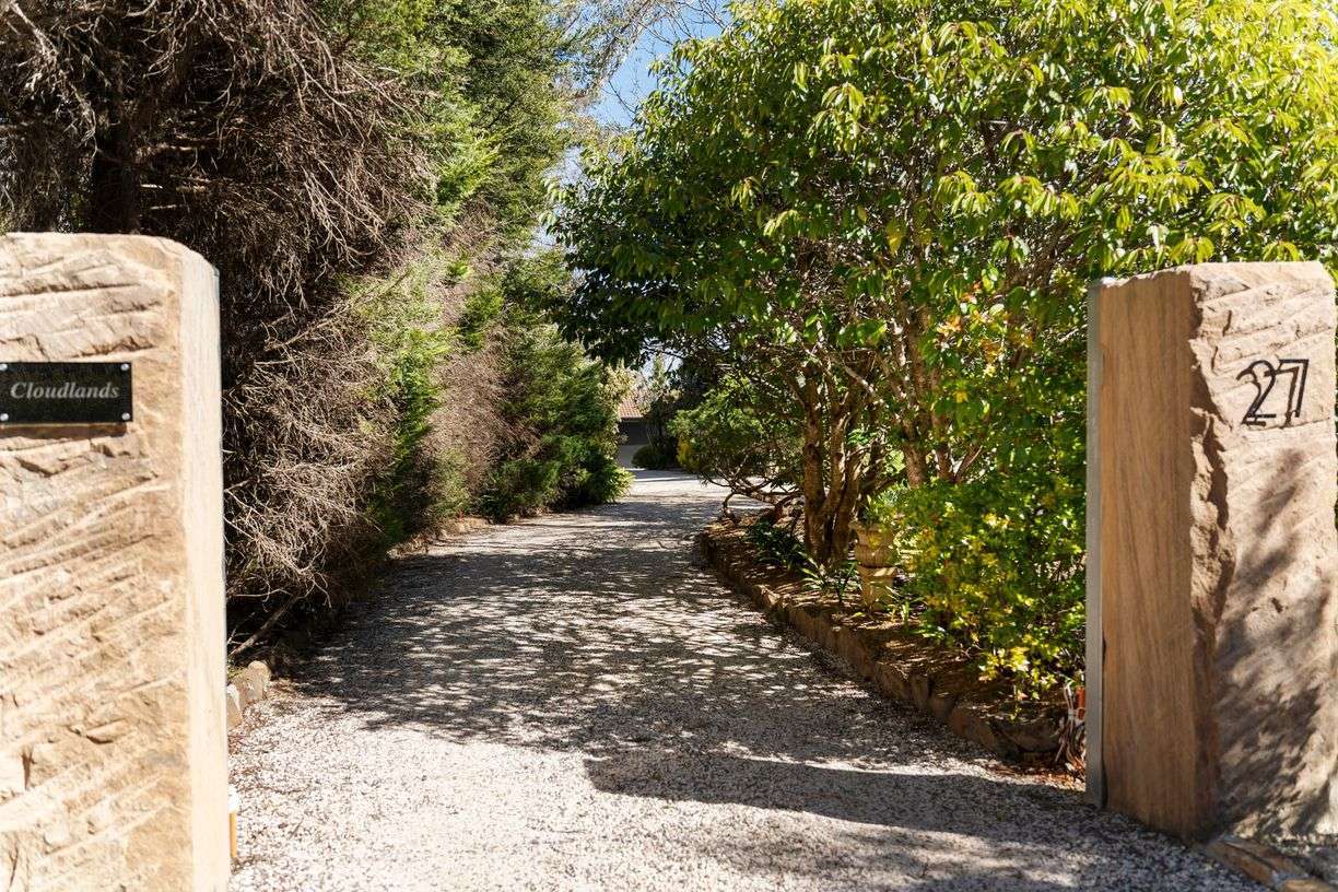 27 Cliff View Road, Leura, NSW 2780 AUS