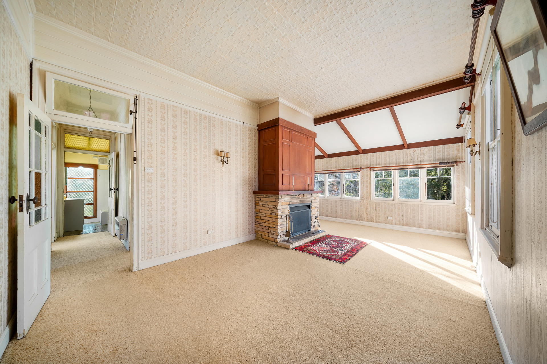 68 Fletcher Street, Wentworth Falls, NSW 2782 AUS