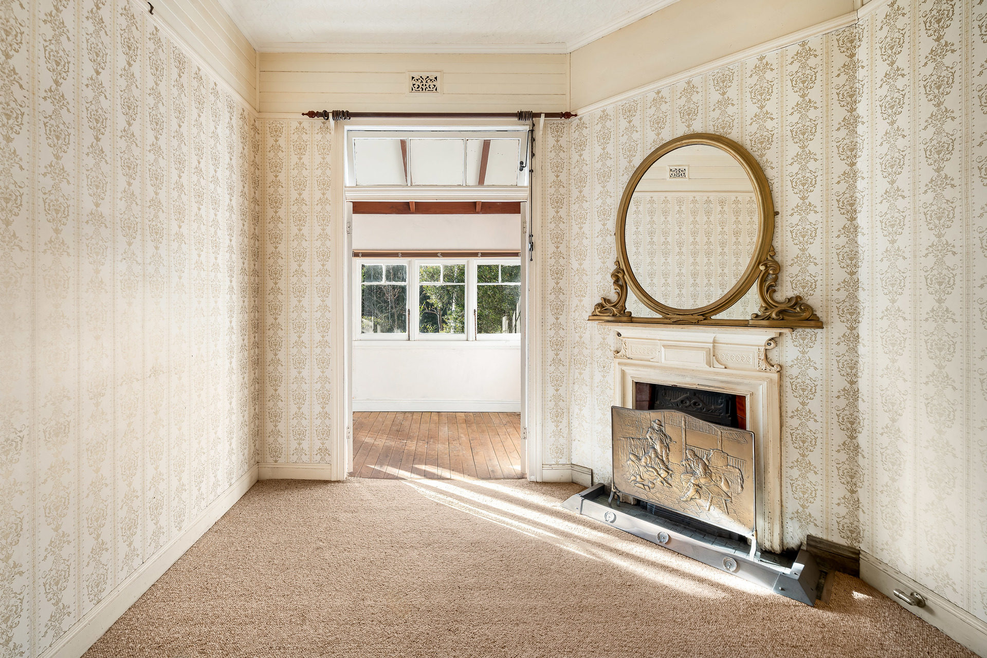 68 Fletcher Street, Wentworth Falls, NSW 2782 AUS