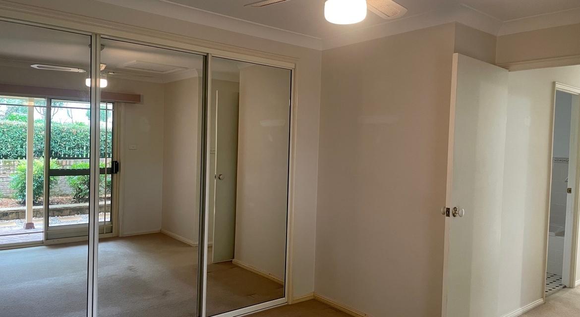 1/4 Holland Street, Springwood, NSW 2777 AUS