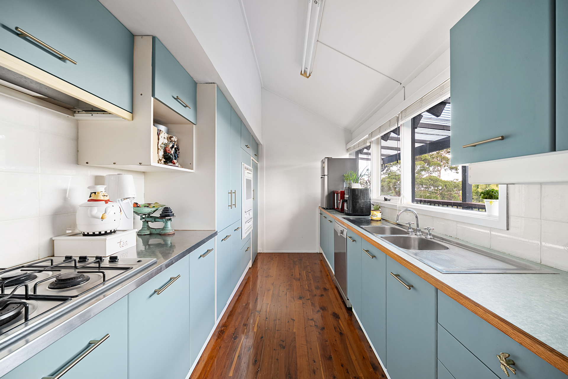 4 Amaroo Avenue, Blaxland, NSW 2774 AUS