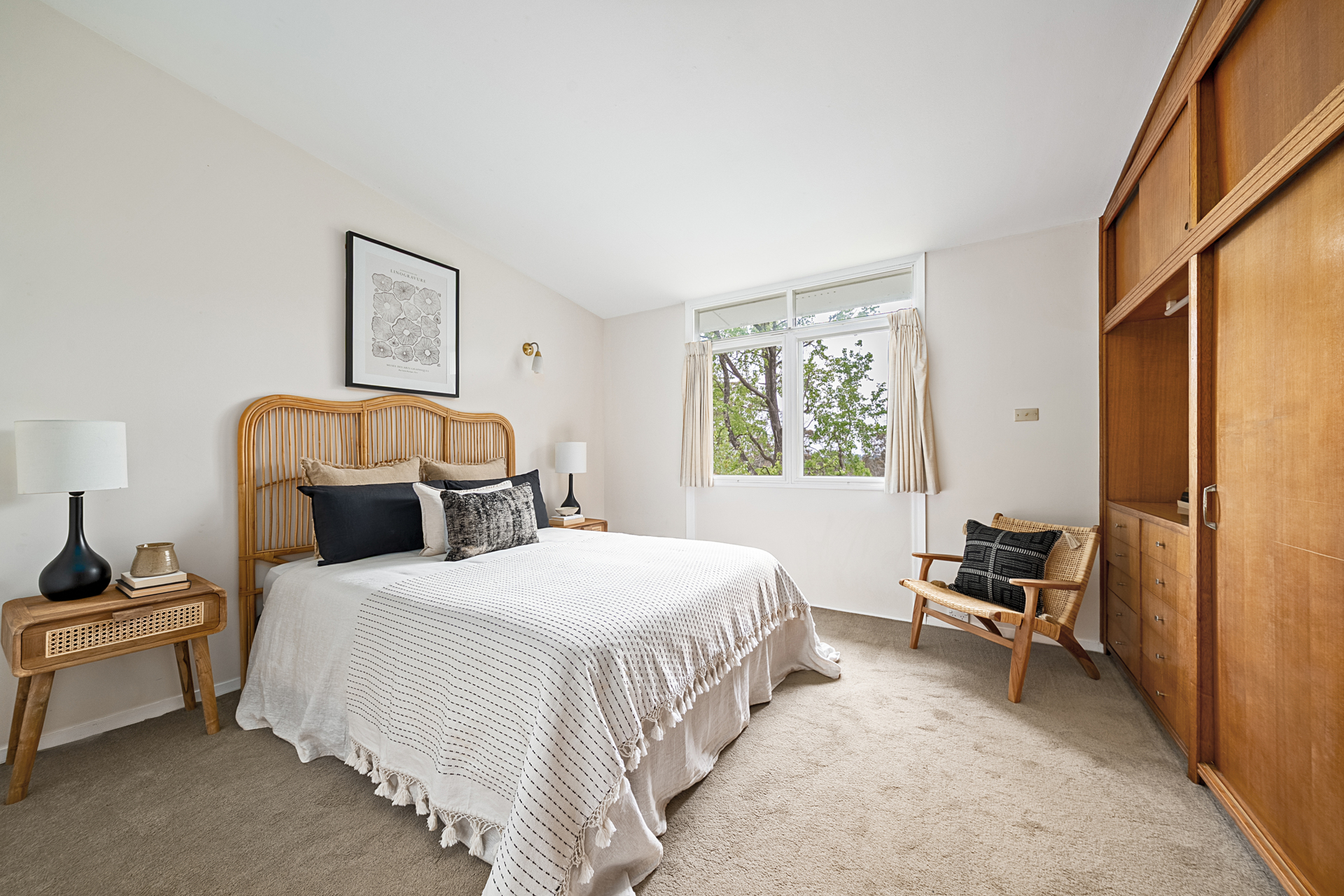 2 Bellevue Road, Wentworth Falls, NSW 2782 AUS