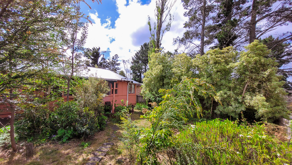 52 Sixth Avenue, Katoomba, NSW 2780 AUS