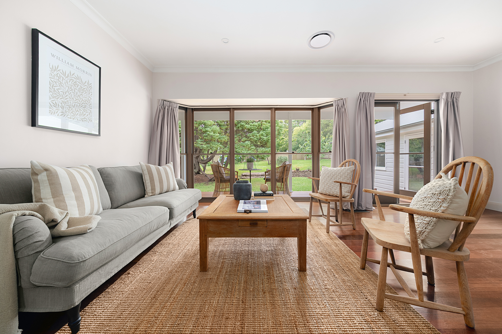 70 Backhouse Street, Wentworth Falls, NSW 2782 AUS