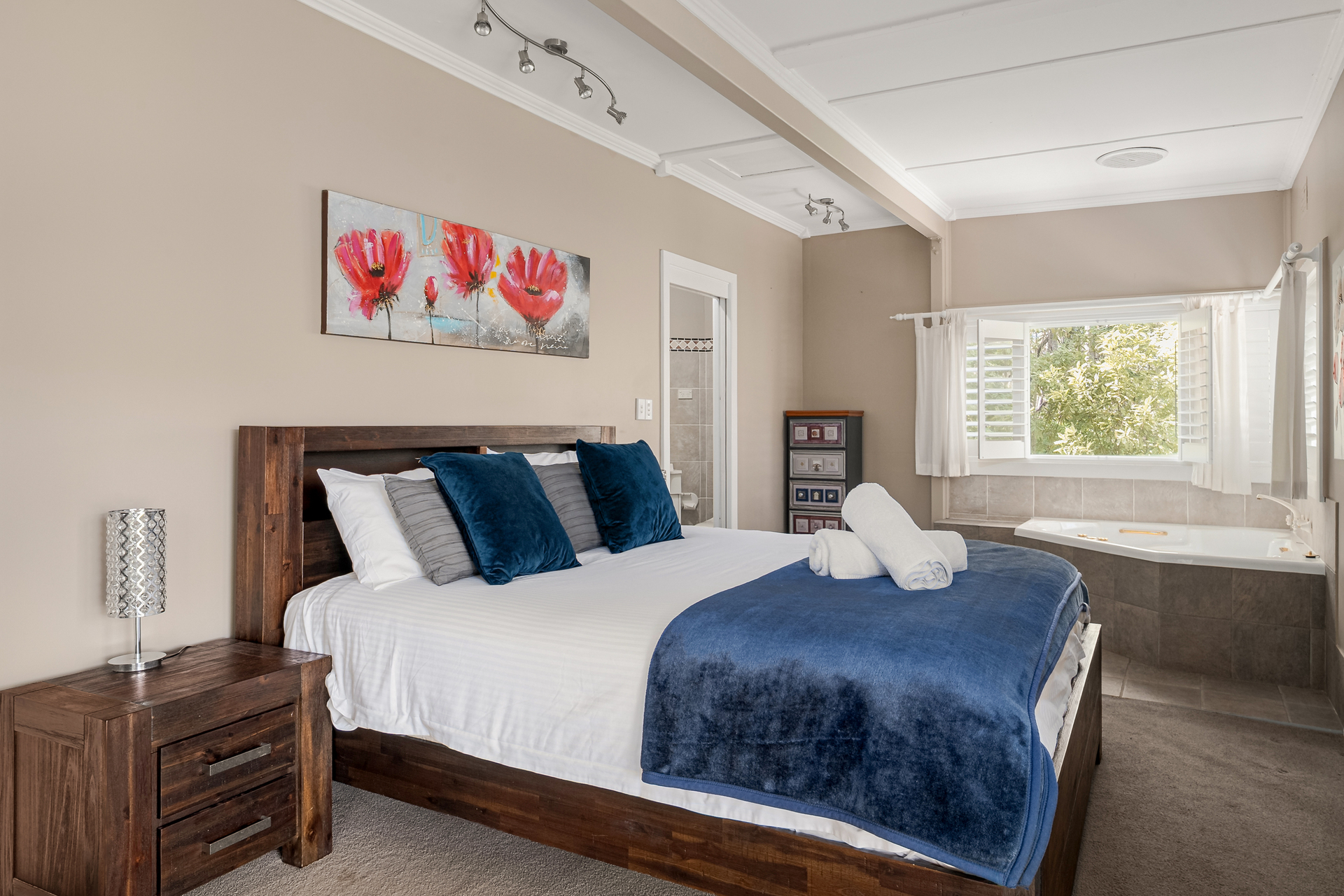 73 Seventh Avenue, Katoomba, NSW 2780 AUS