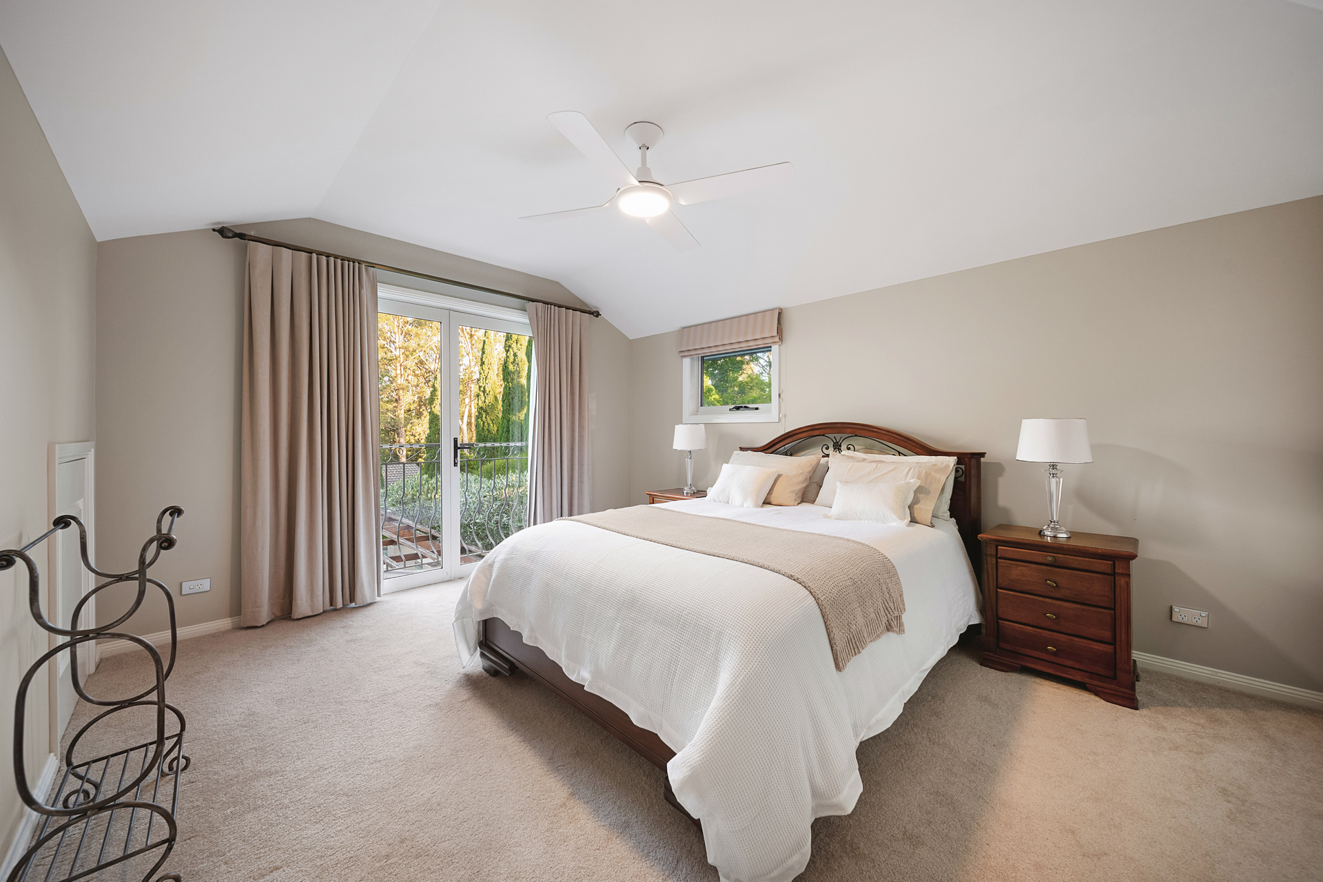 38 Summer Road, Faulconbridge, NSW 2776 AUS