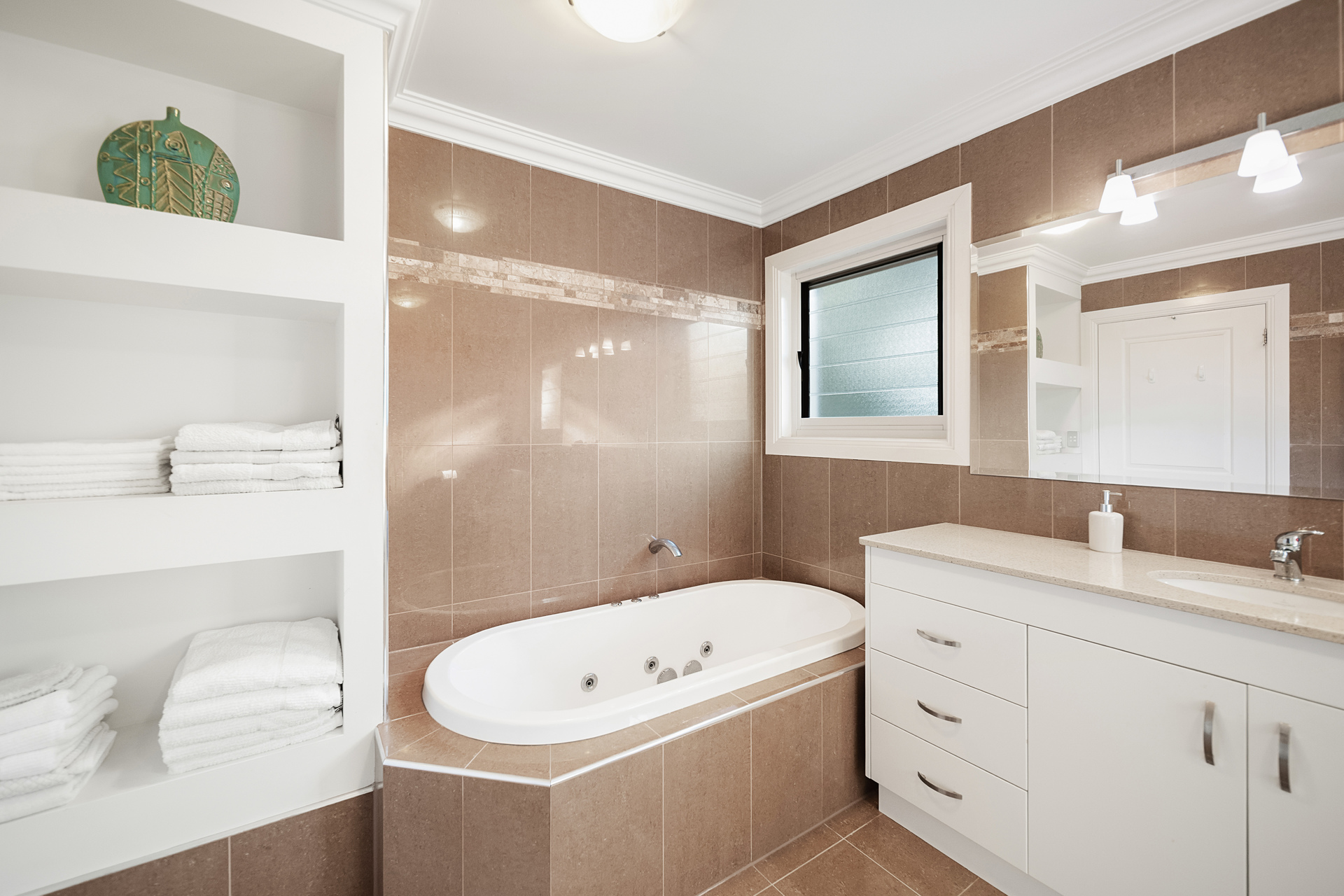 38 Summer Road, Faulconbridge, NSW 2776 AUS