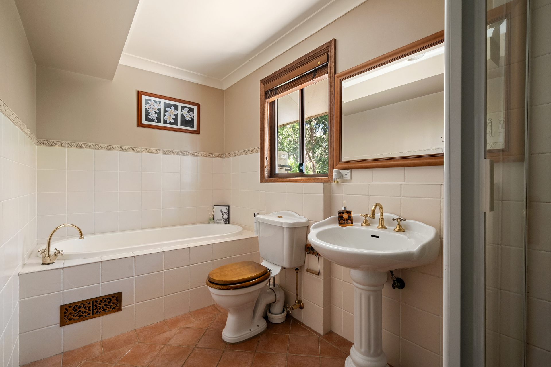 184 Chapman Parade, Faulconbridge, NSW 2776 AUS