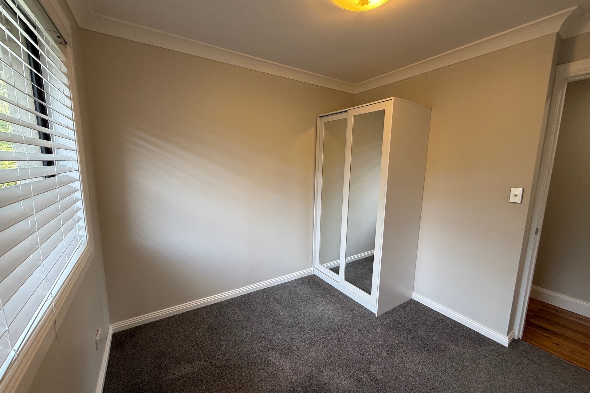 32 Paris Parade, Katoomba, NSW 2780 AUS