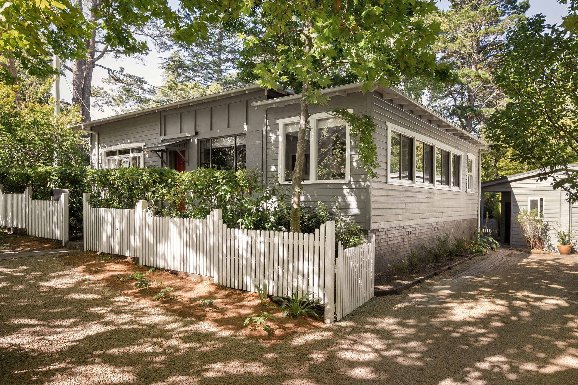 144 Falls Road, Wentworth Falls, NSW 2782 AUS