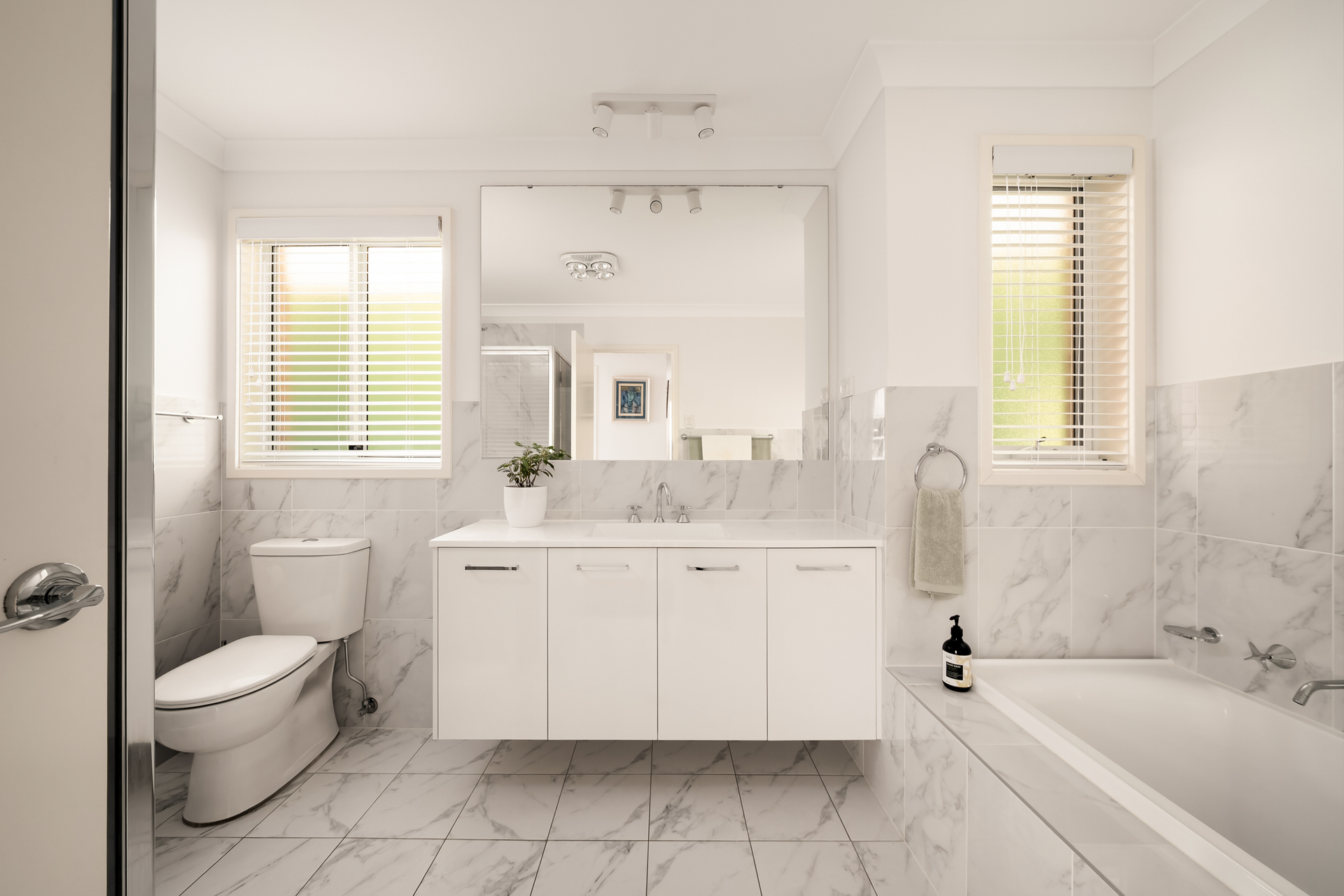 10 Galston Crescent, Leura, NSW 2780 AUS