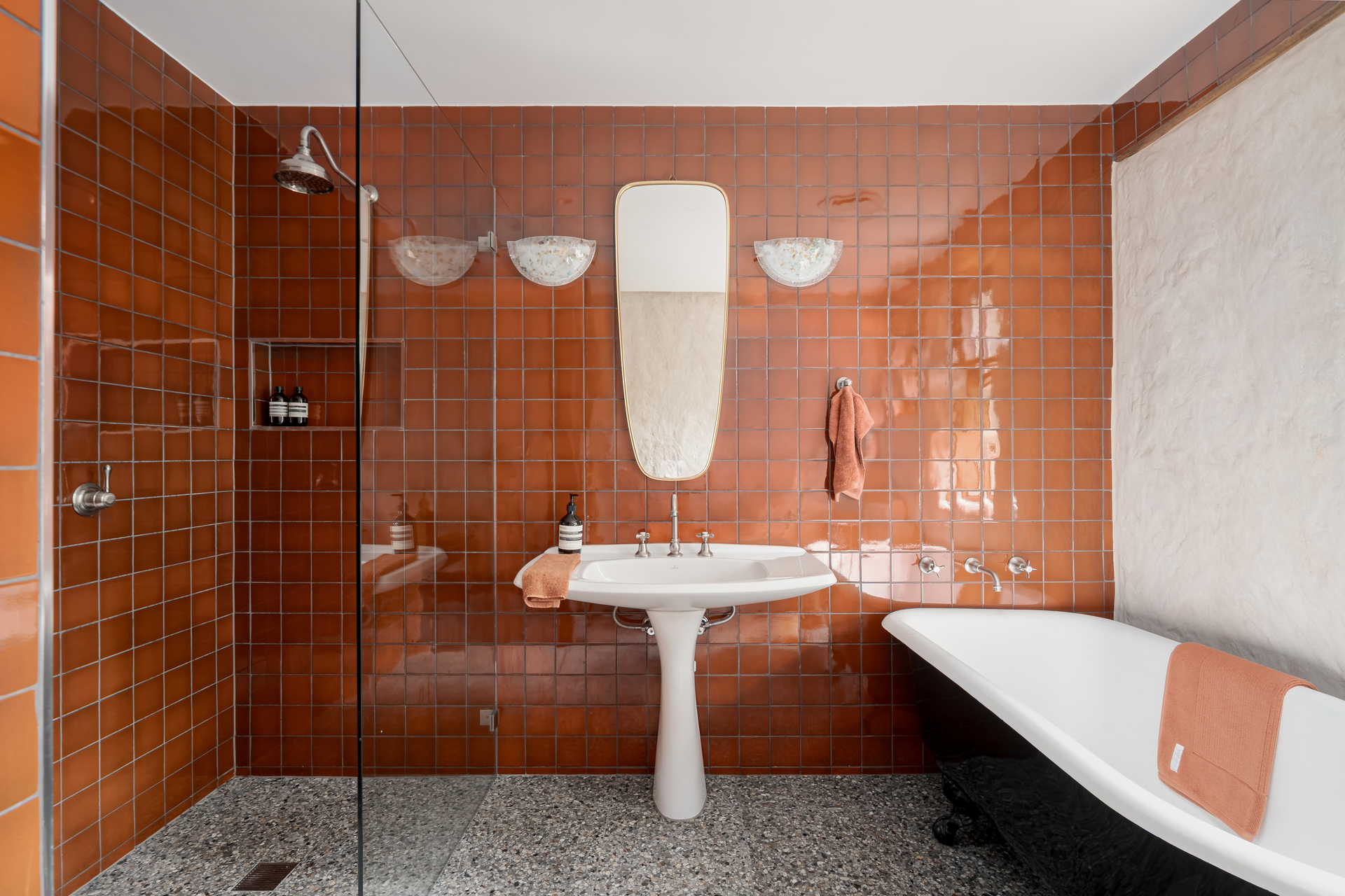 63 Dalrymple Avenue, Wentworth Falls, NSW 2782 AUS