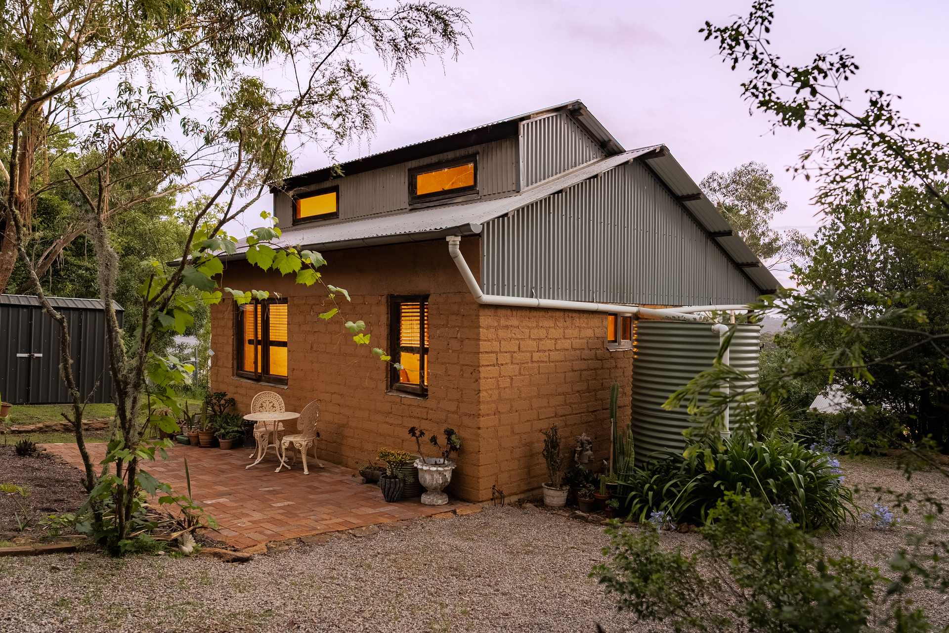 63 Dalrymple Avenue, Wentworth Falls, NSW 2782 AUS