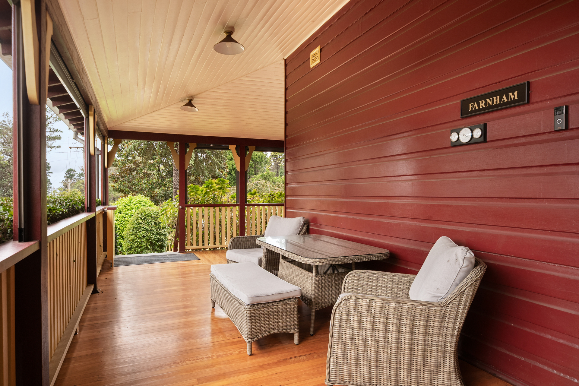 6 Oaklands Road, Hazelbrook, NSW 2779 AUS