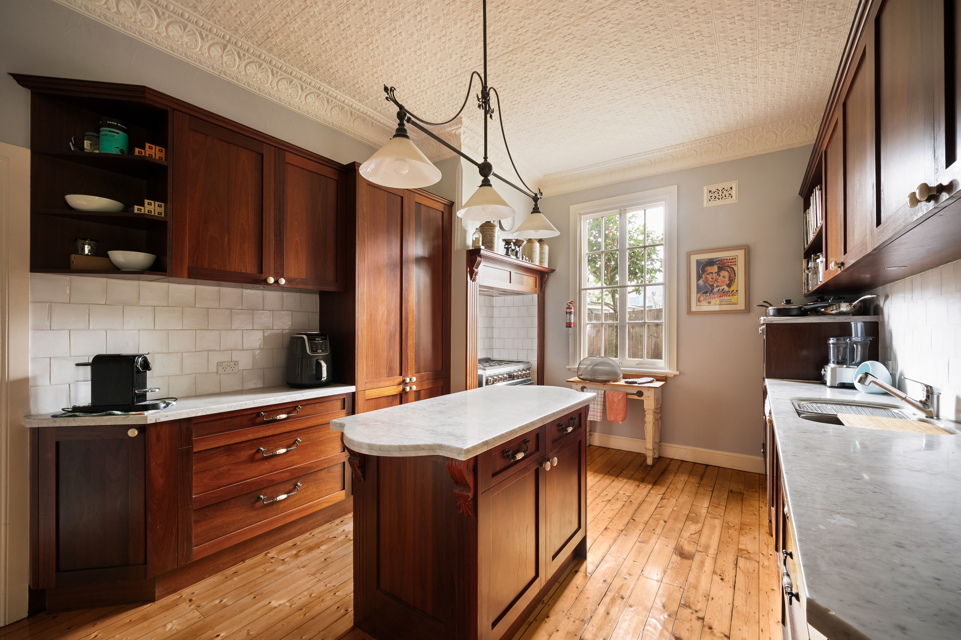 6 Oaklands Road, Hazelbrook, NSW 2779 AUS