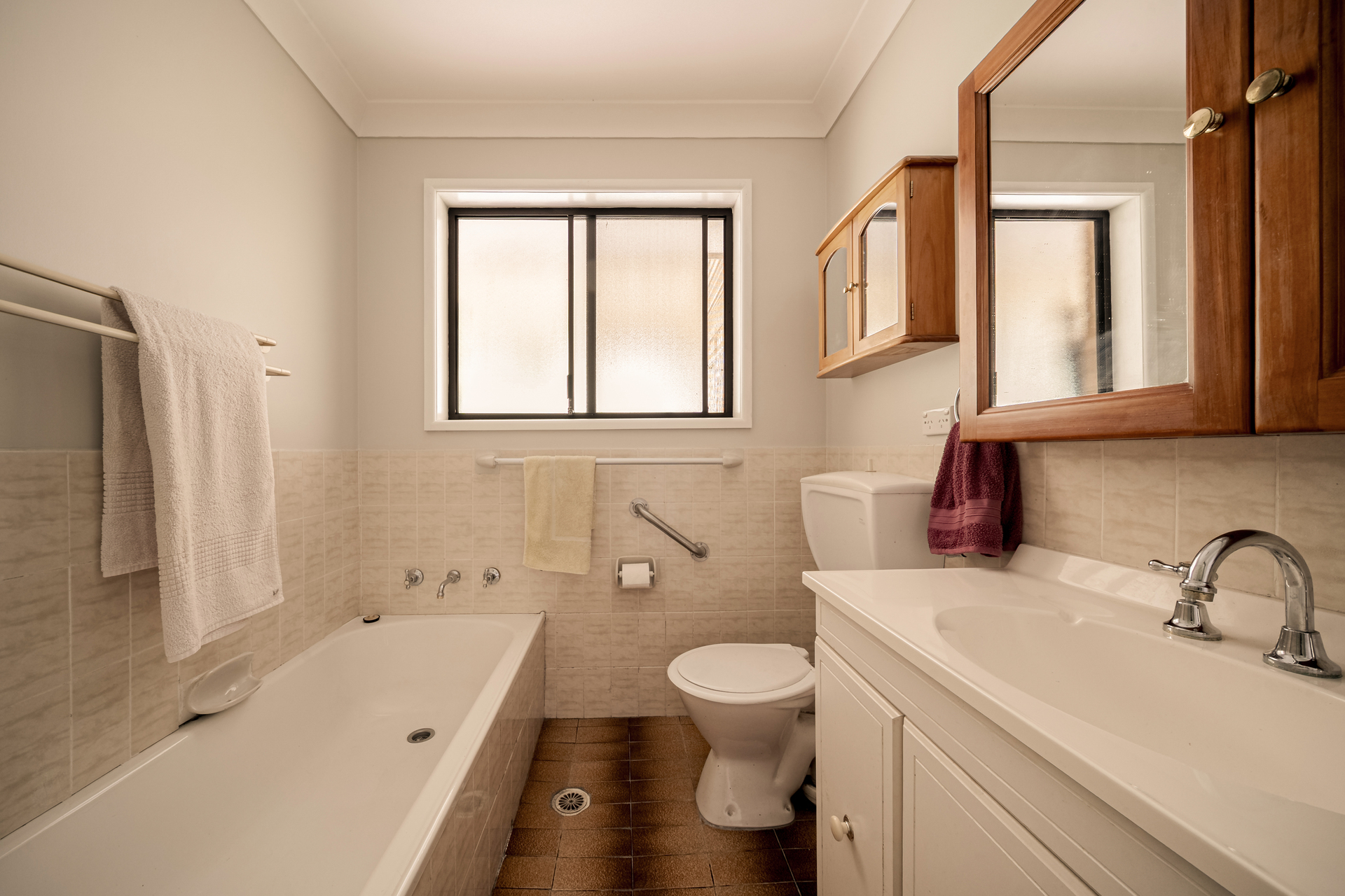 3 Hope Street, Wentworth Falls, NSW 2782 AUS