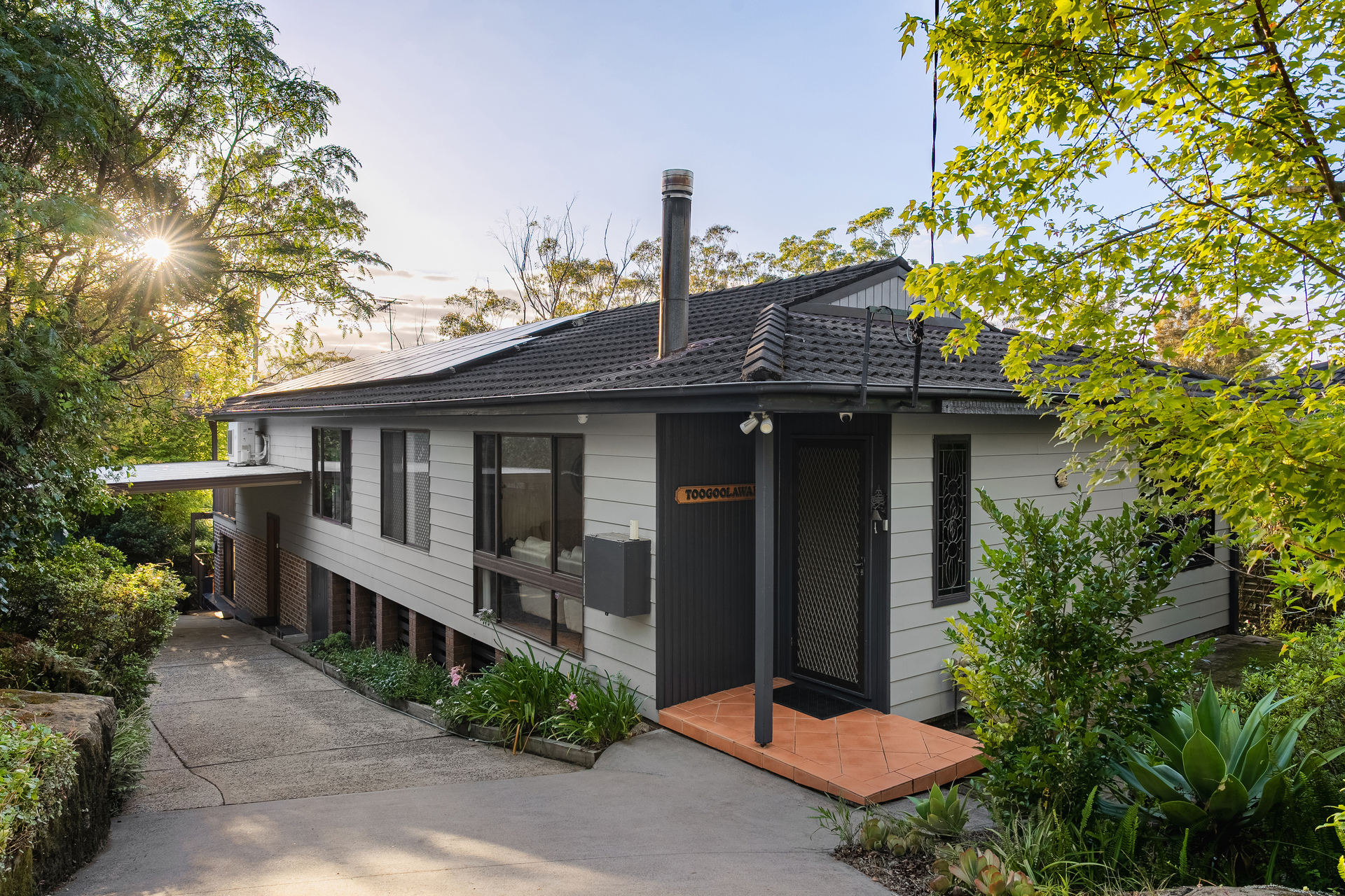 23 Shirlow Avenue, Faulconbridge, NSW 2776 AUS