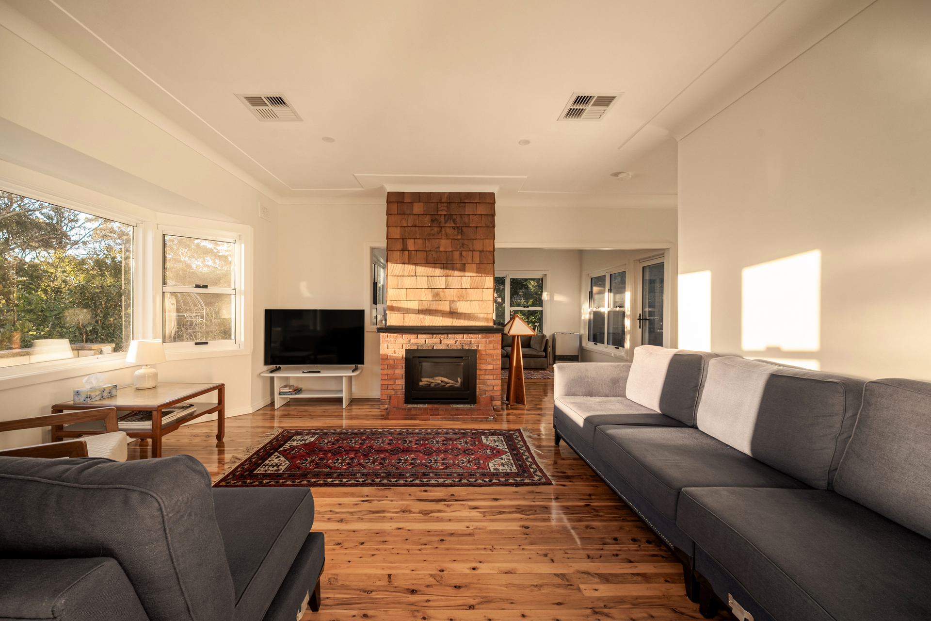 213-215 Cliff Drive, Katoomba, NSW 2780 AUS
