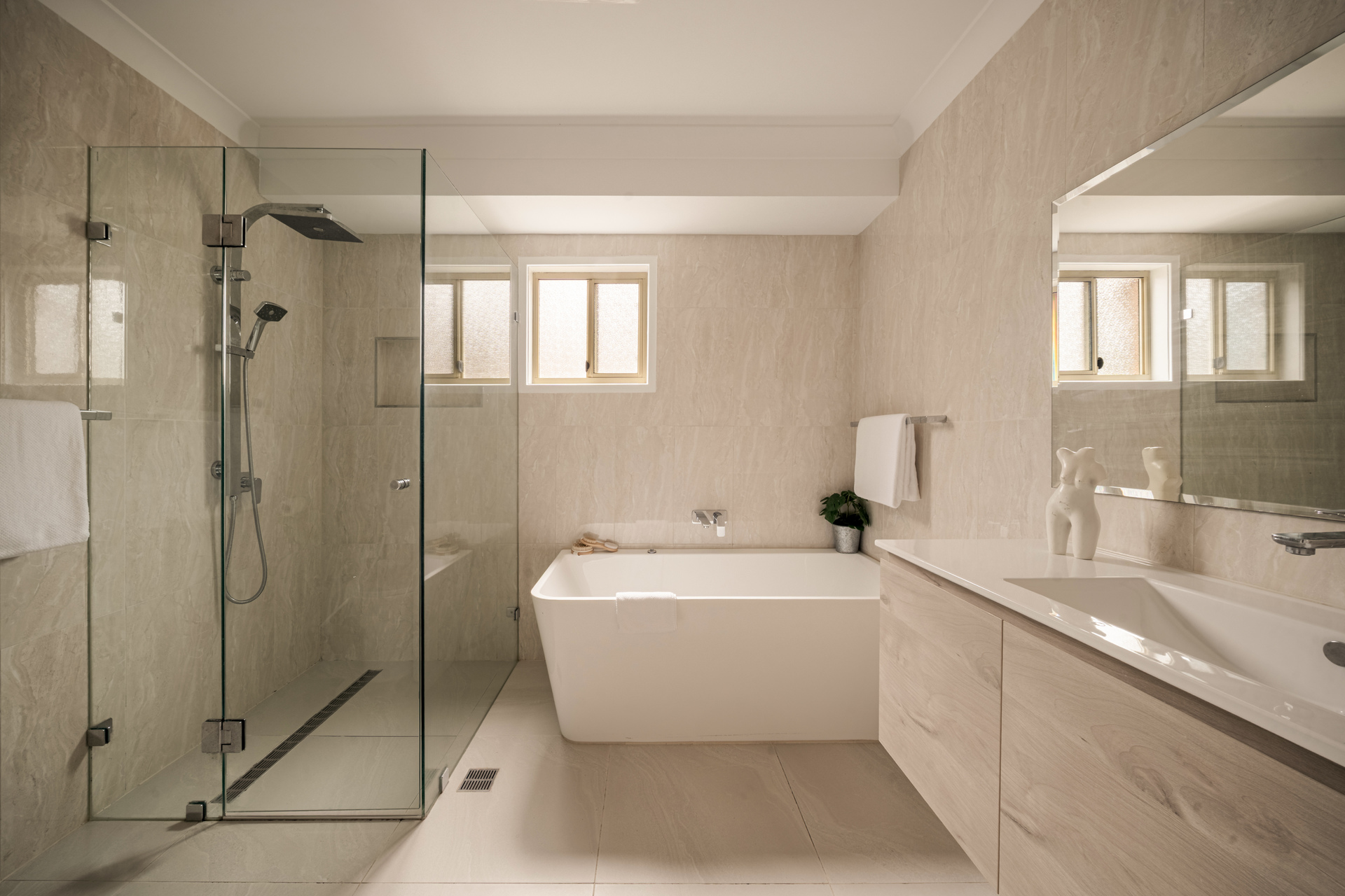 60 Shortland Street, Wentworth Falls, NSW 2782 AUS