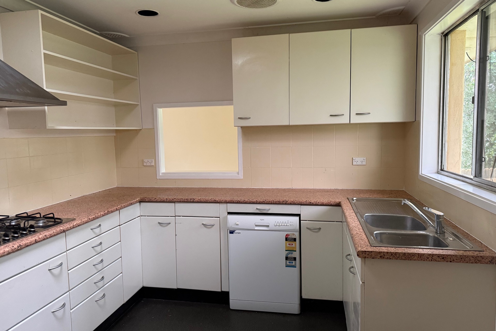 107 Pritchard Street, Wentworth Falls, NSW 2782 AUS