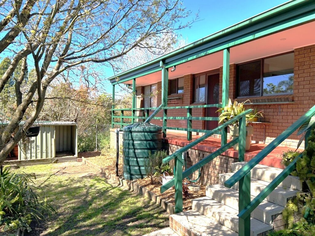 84 Great Western Highway, Woodford, NSW 2778 AUS