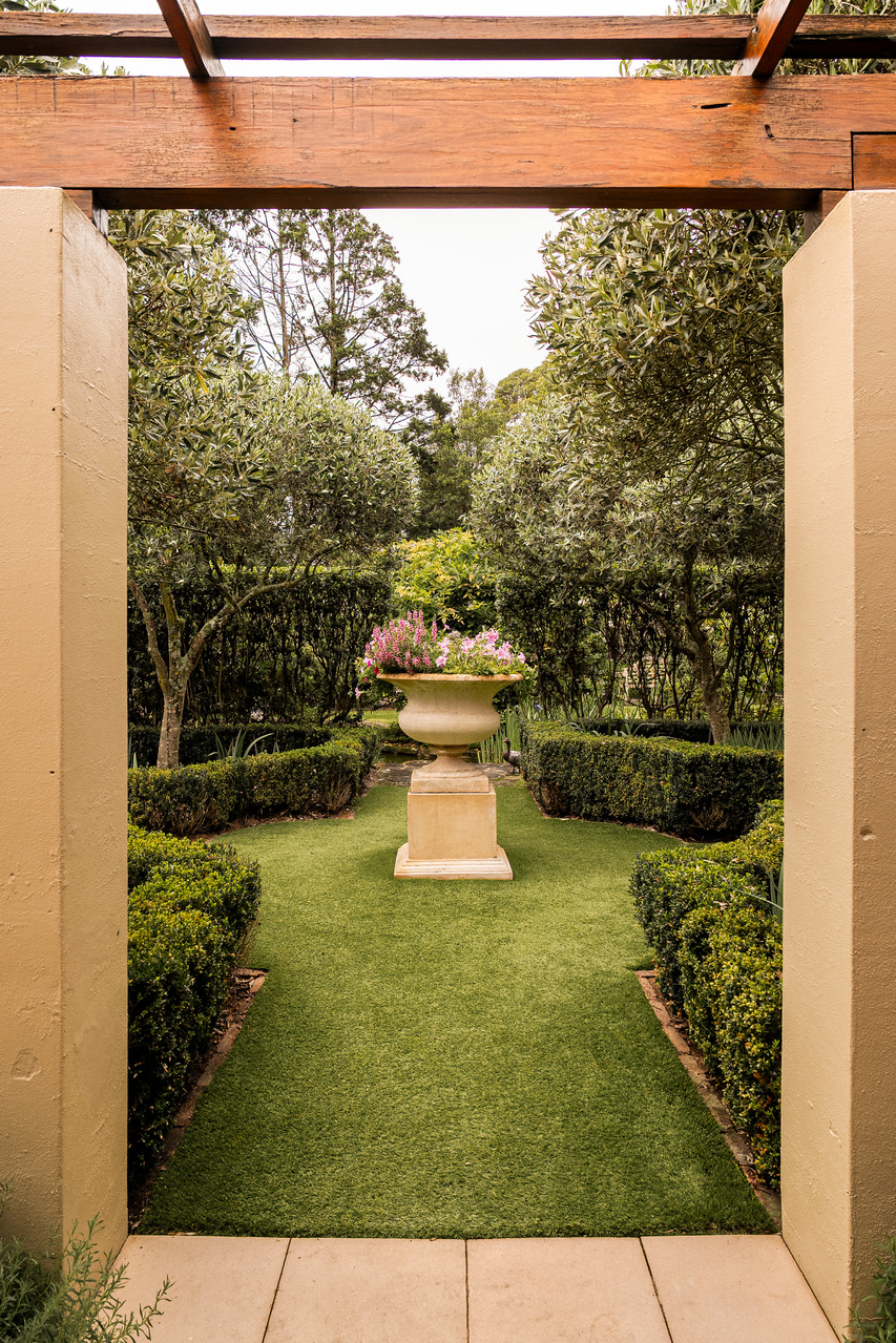 38 Summer Road, Faulconbridge, NSW 2776 AUS