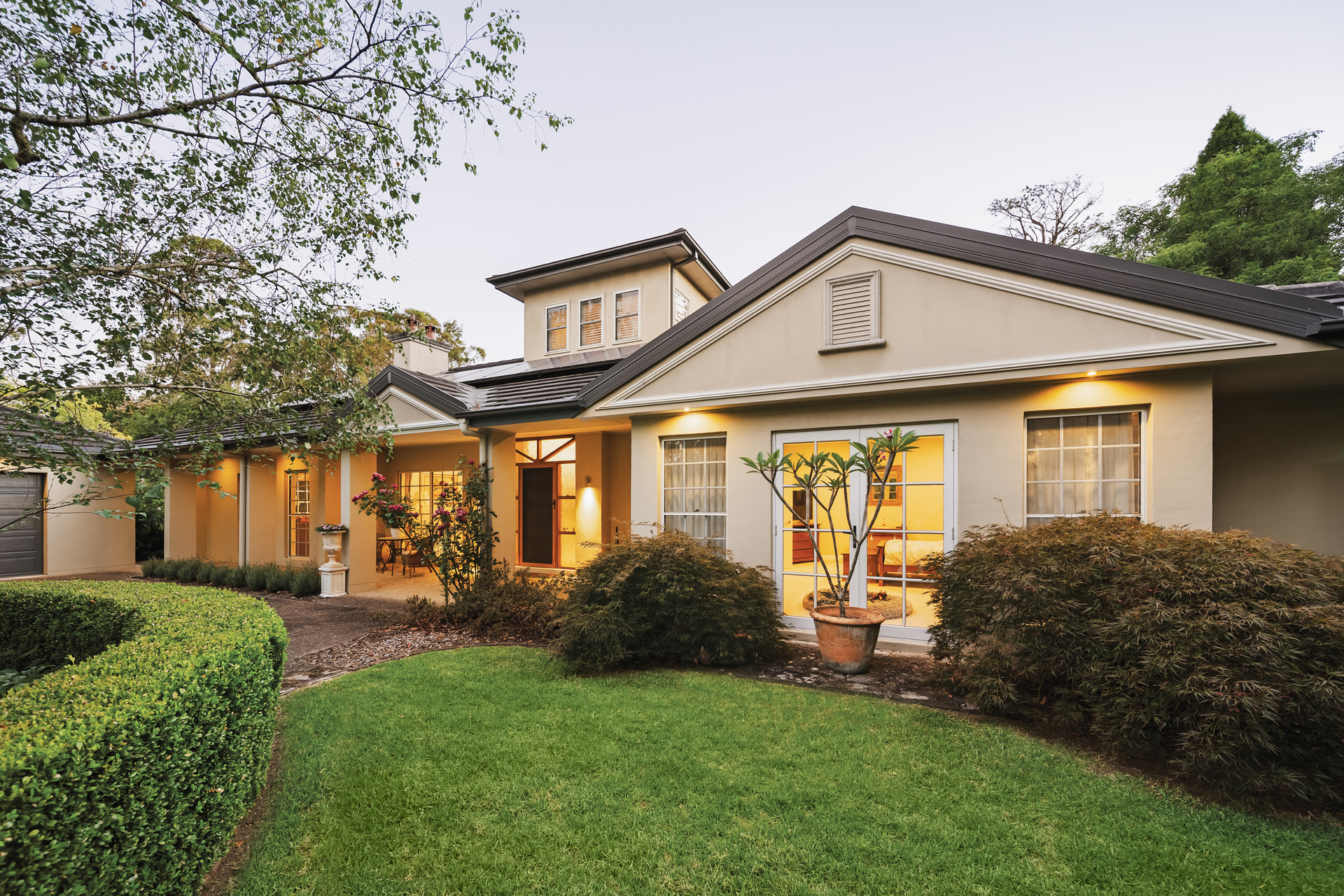 38 Summer Road, Faulconbridge, NSW 2776 AUS