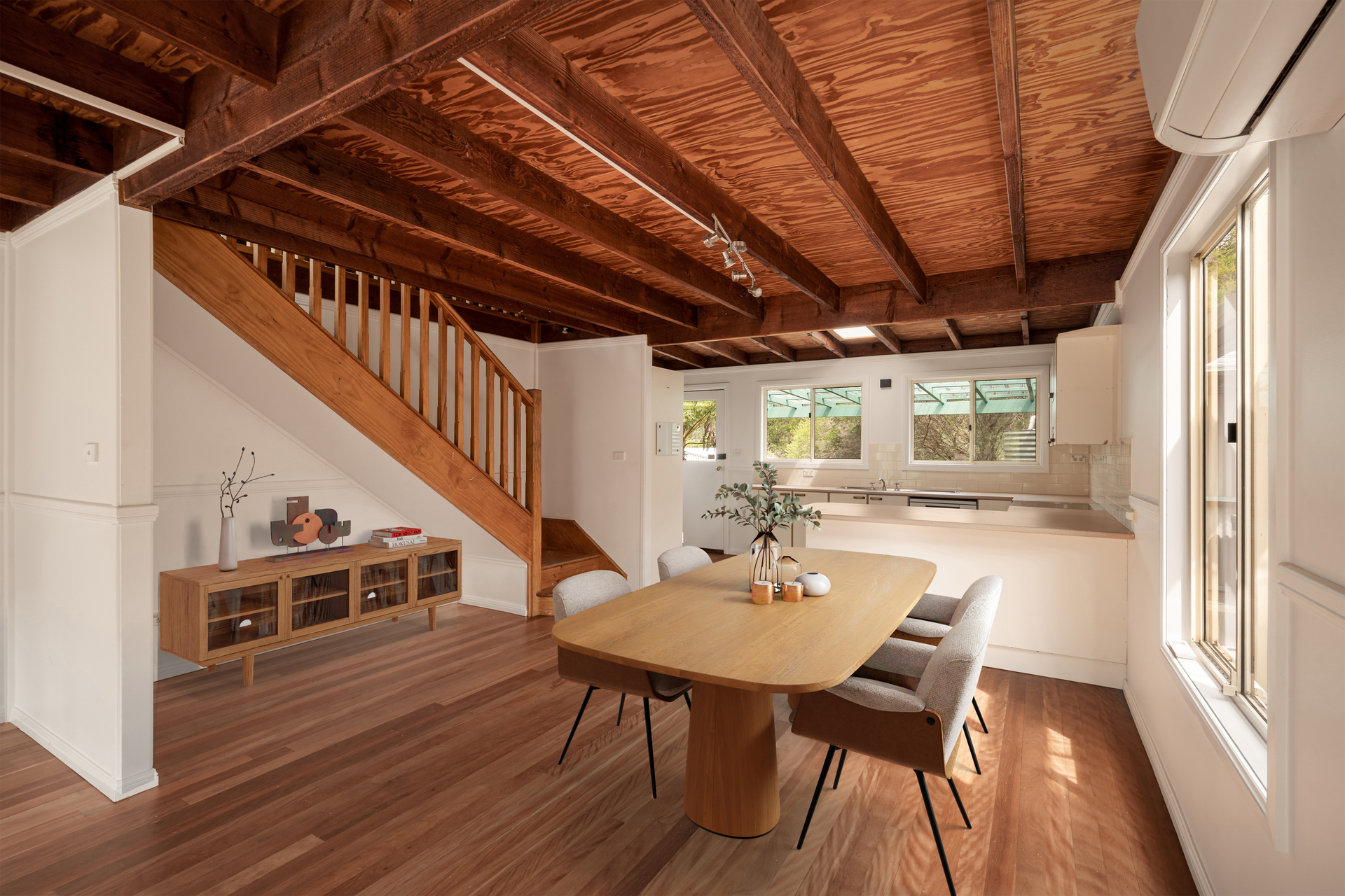 63 Lawson View Parade, Wentworth Falls, NSW 2782 AUS