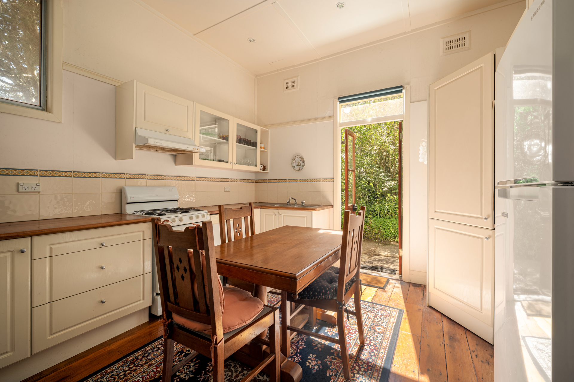 2 Pine Street, Katoomba, NSW 2780 AUS