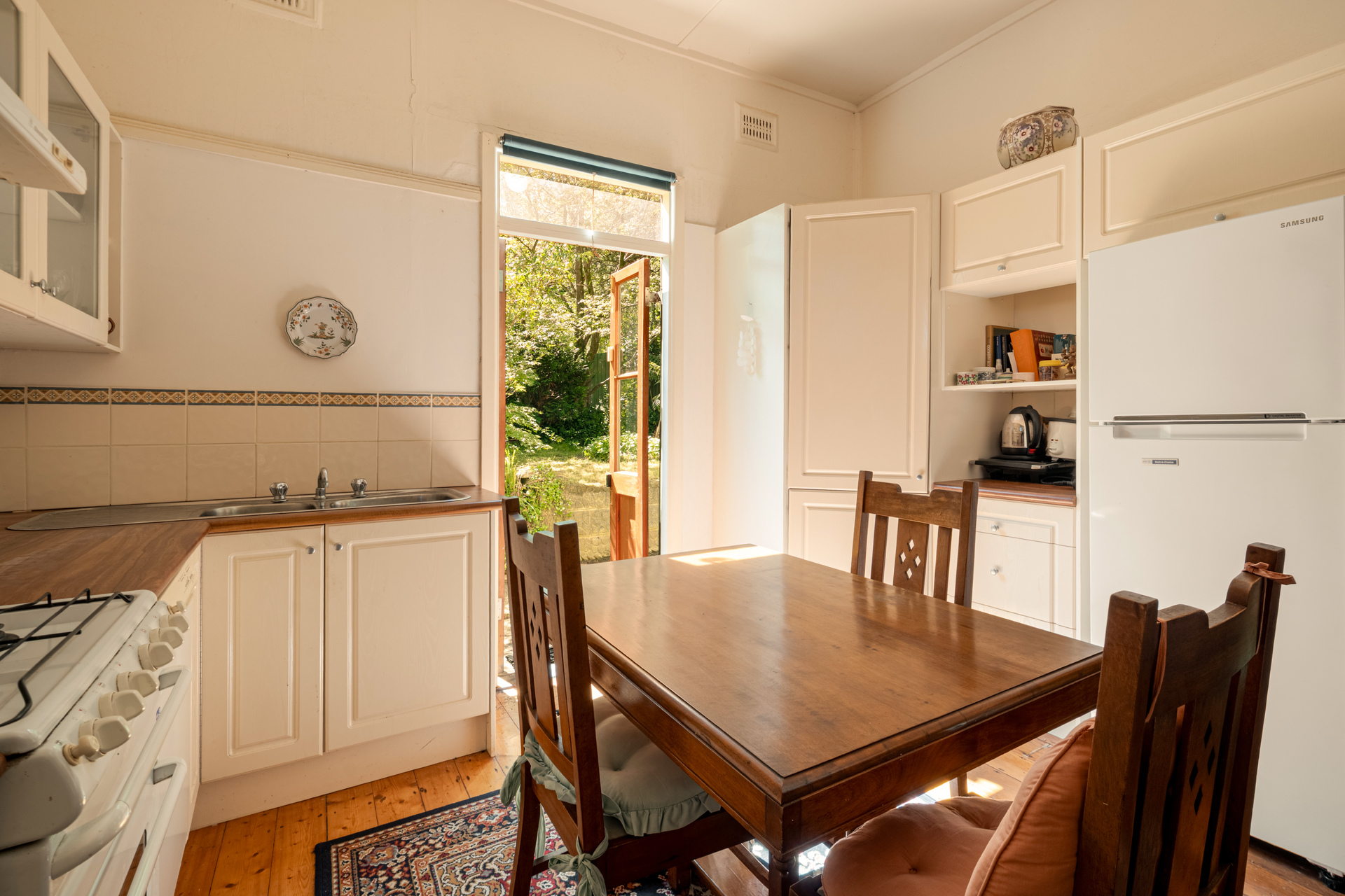 2 Pine Street, Katoomba, NSW 2780 AUS