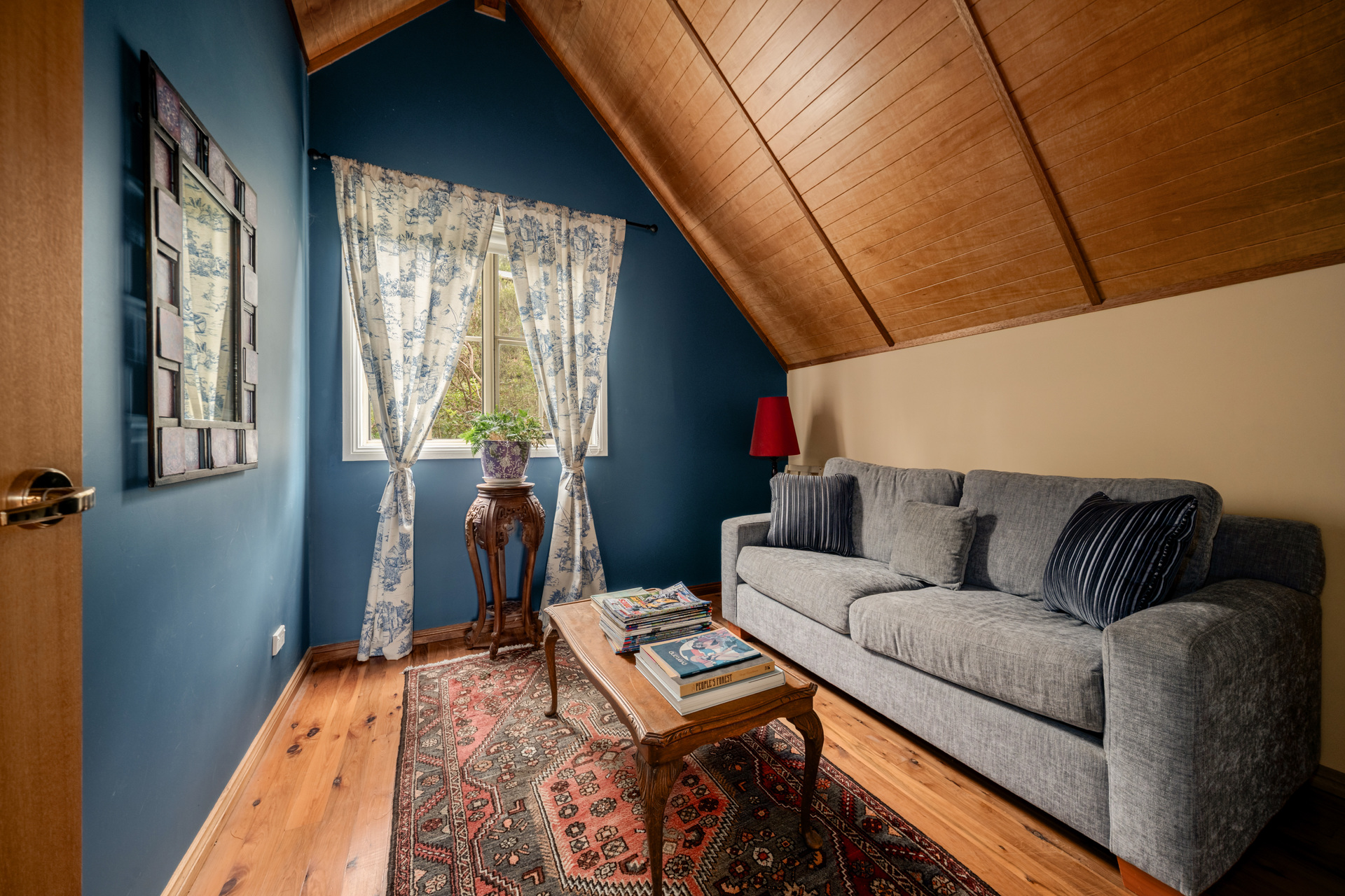 10-12 Glenview Road, Wentworth Falls, NSW 2782 AUS