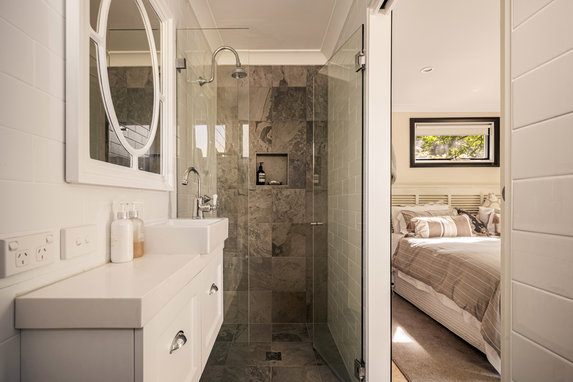 25 Langford Road, Wentworth Falls, NSW 2782 AUS