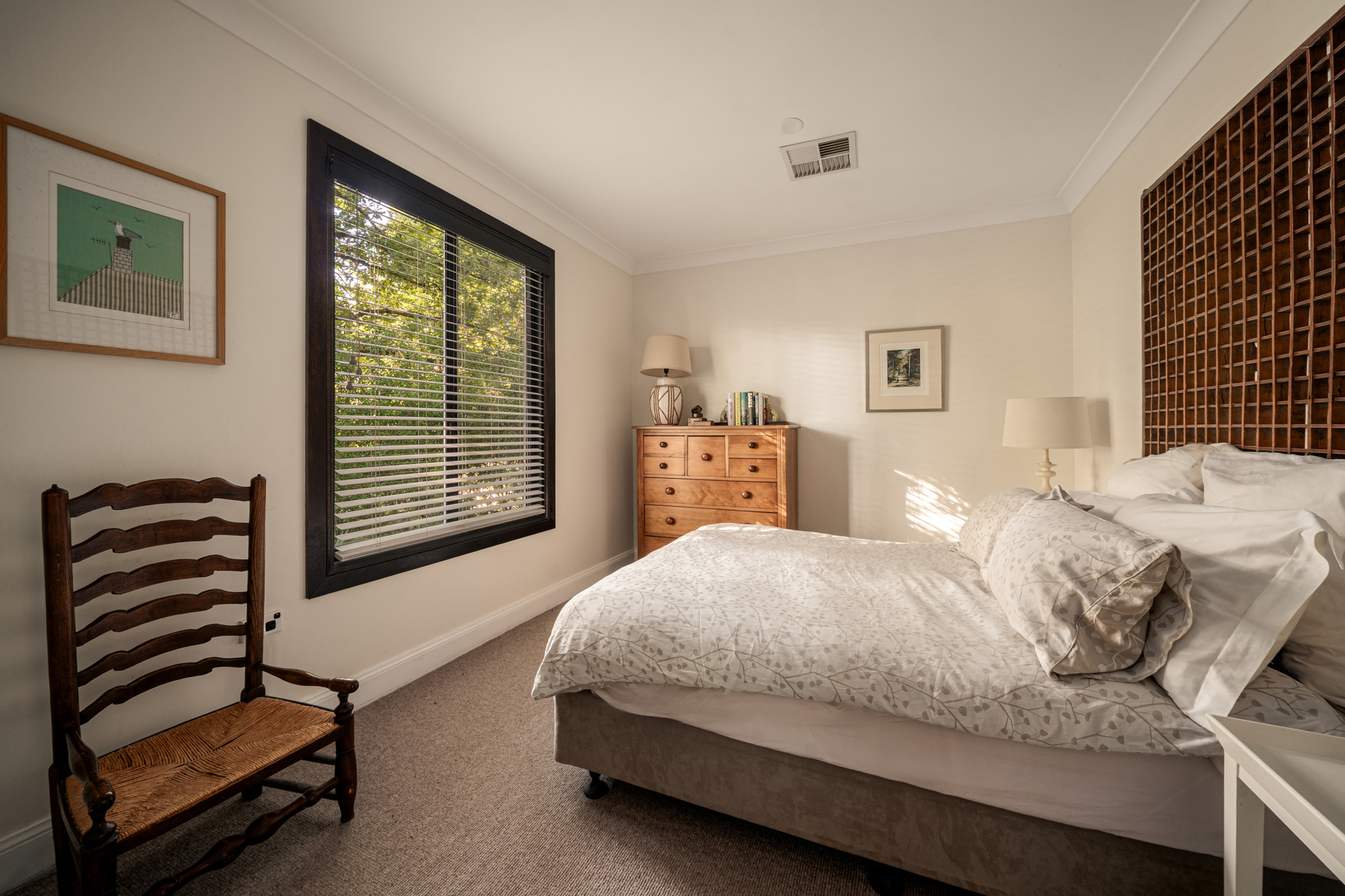 25 Langford Road, Wentworth Falls, NSW 2782 AUS