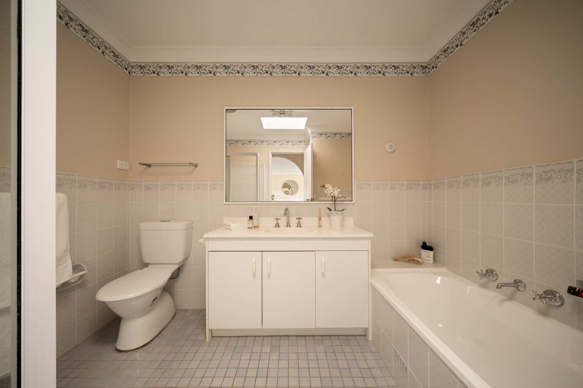 2/19 Stypandra Street, Springwood, NSW 2777 AUS