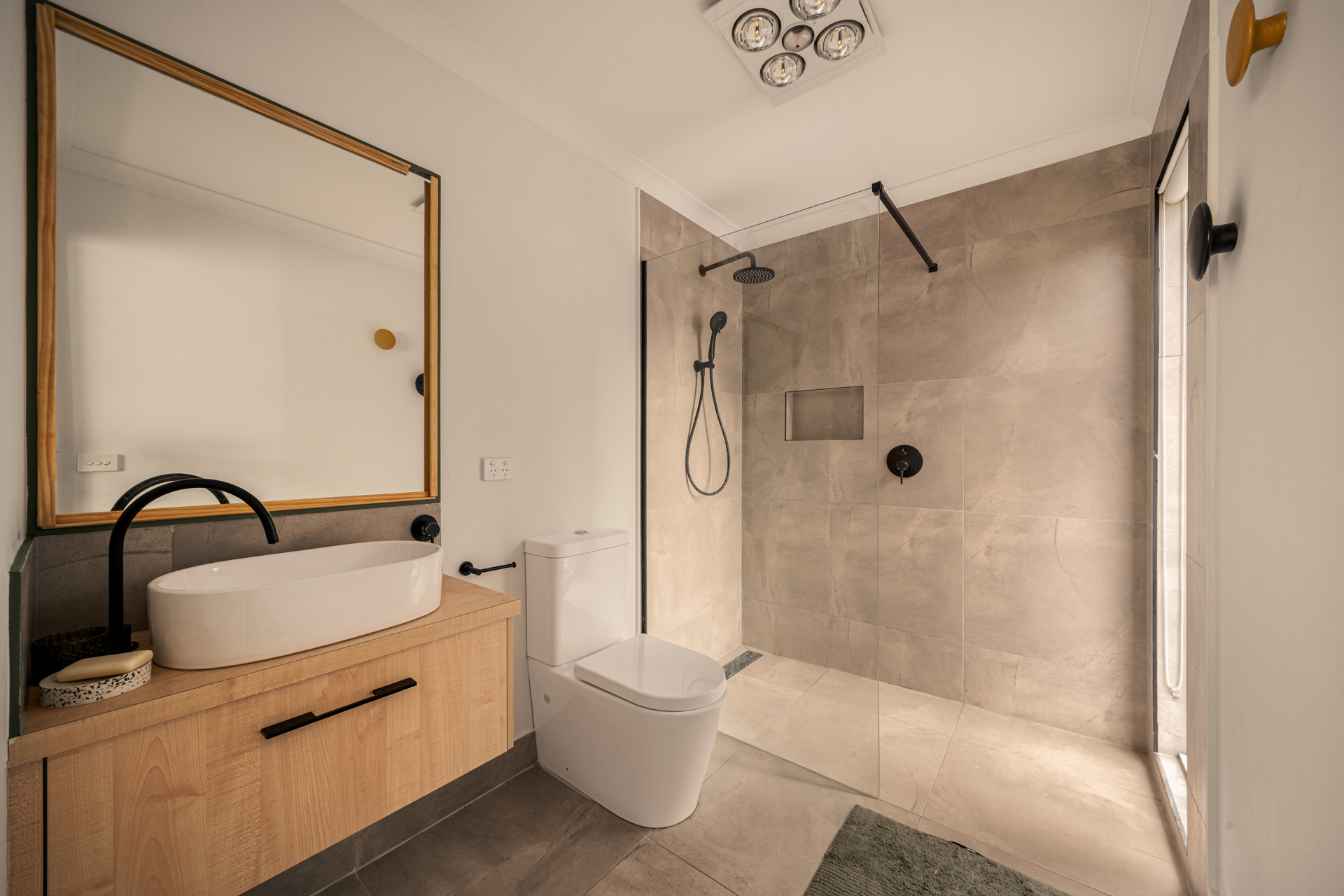 8 Gates Avenue, Katoomba, NSW 2780 AUS