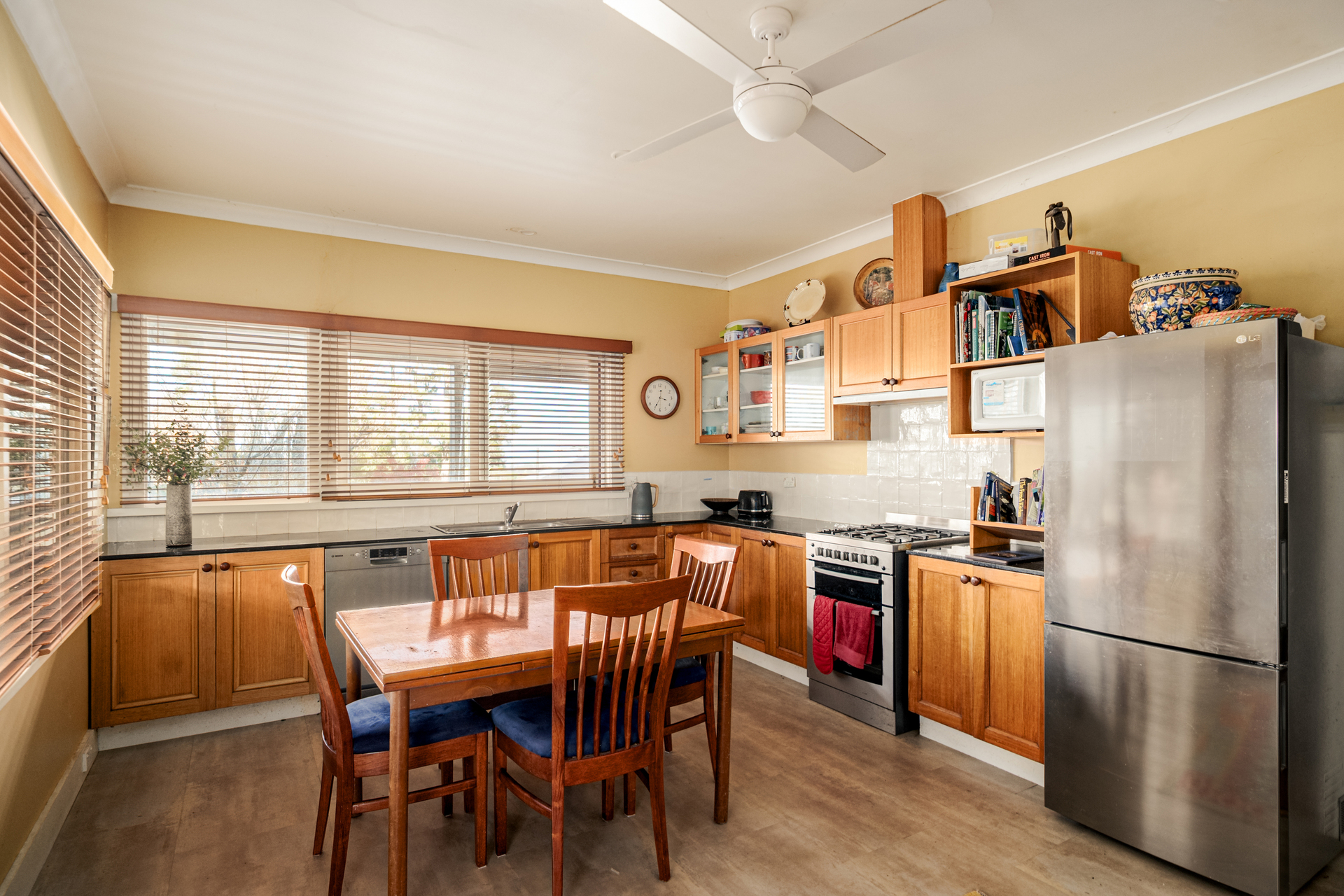 28 Oatley Avenue, Katoomba, NSW 2780 AUS